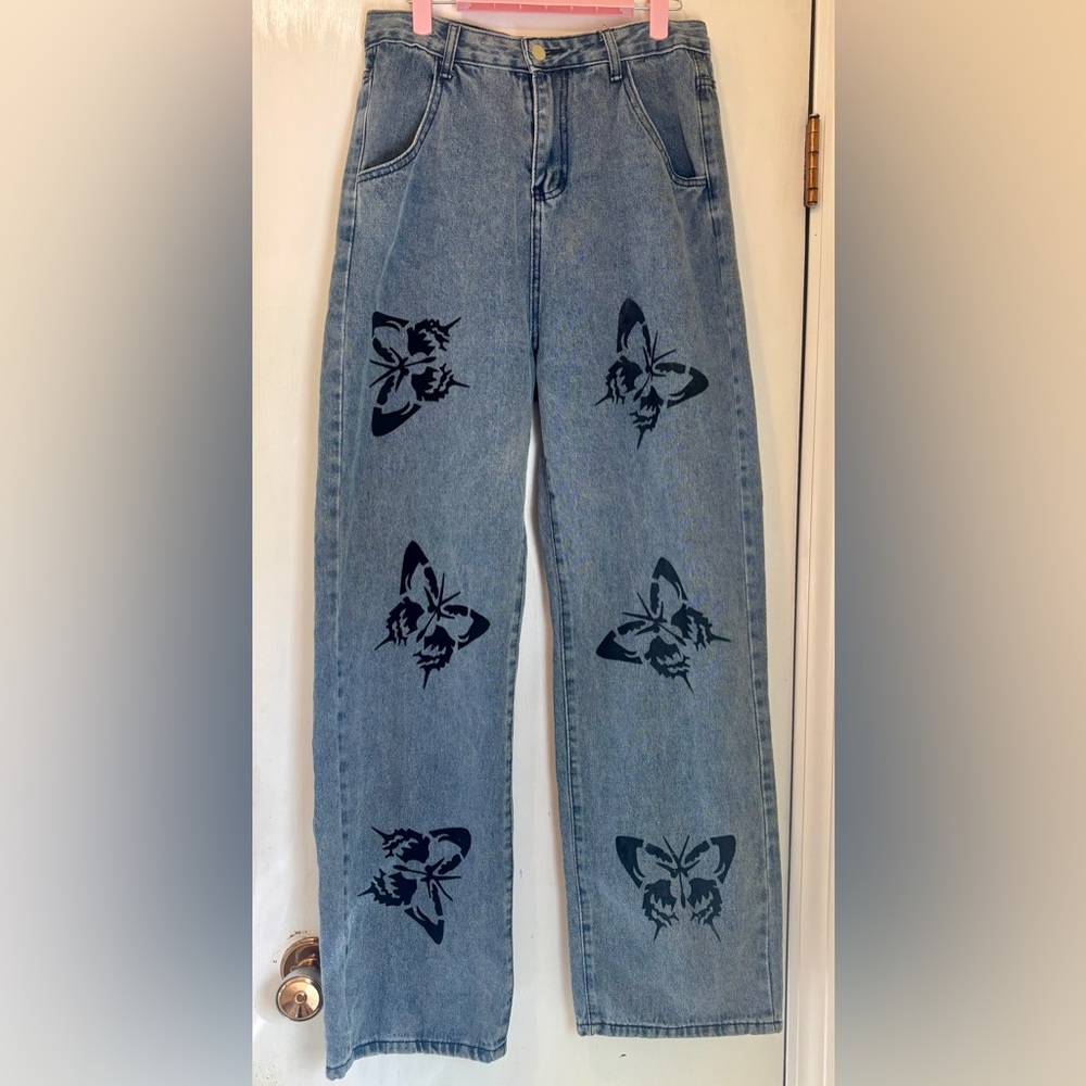 Wide Leg High Rise Denim Jeans 
 screen printed Butterflies size Medium (29x29)